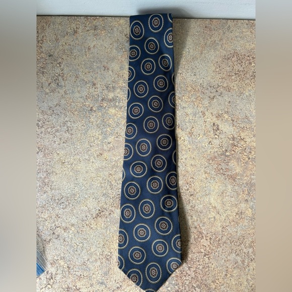 Bundle of Vintage Silk Ties from various brands - Picture 2 of 6